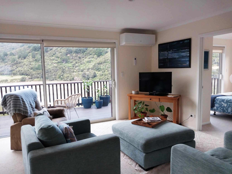 Living Room - seating area